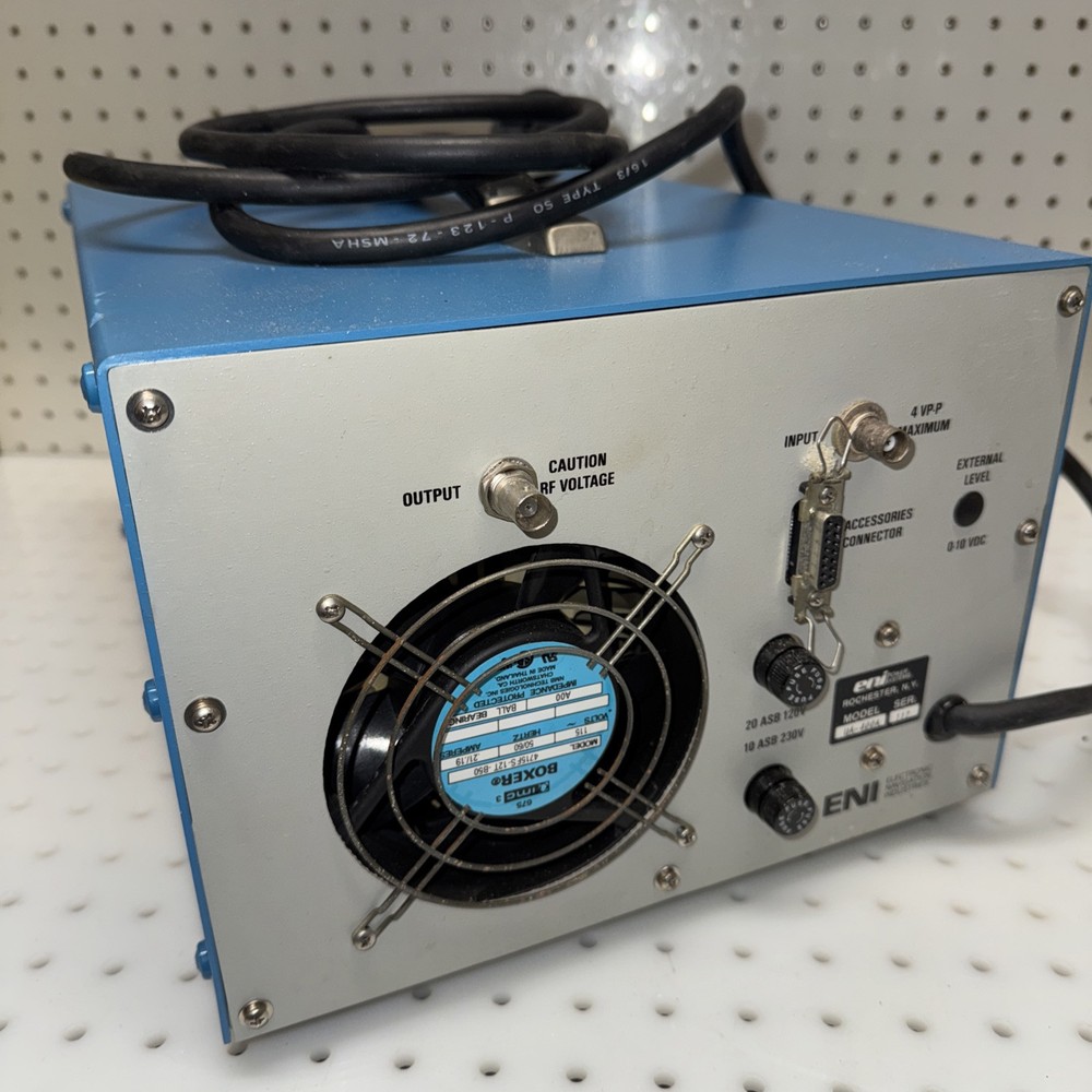 ENI UA-400A Power Amplifier