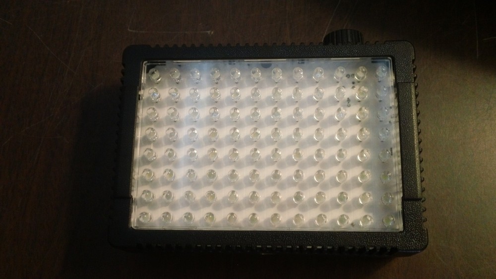 LitePanels MicroPro Hybrid Kit LED on-board Camera Light (LP MICROPROH)