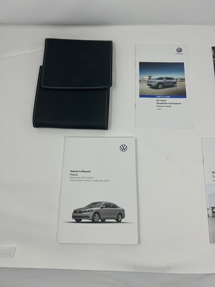 2020 Volkswagen Passat Owner's Manual Set