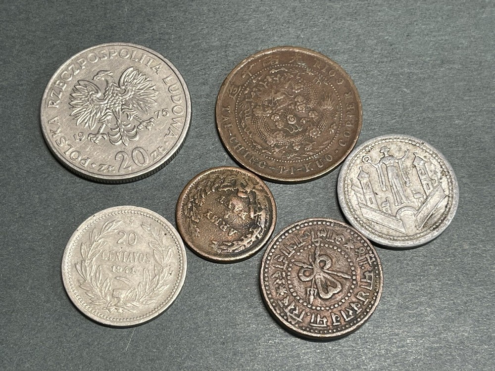 Assorted World Foreign 6 Coins Lot