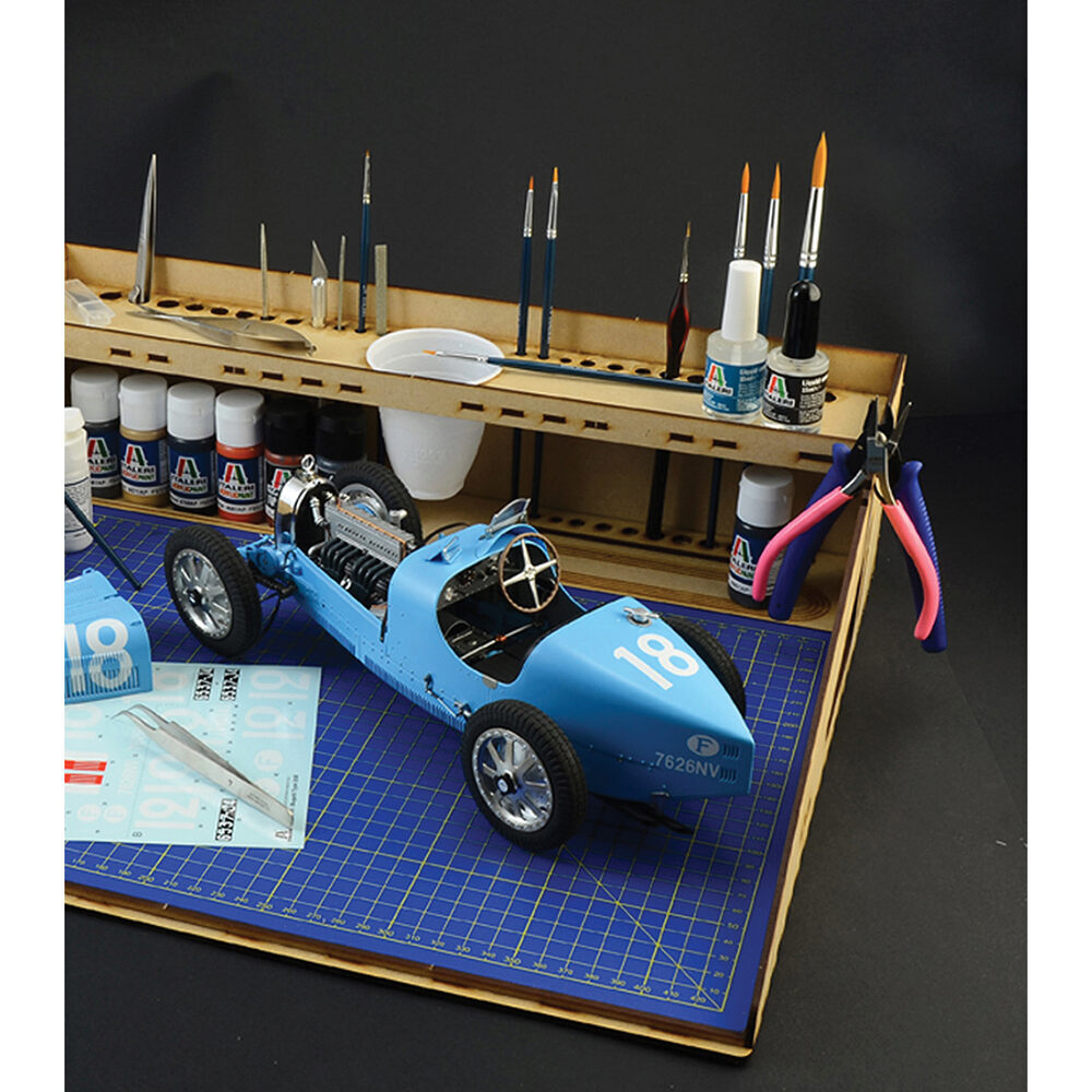 Workstation for modeling Italeri (50833)