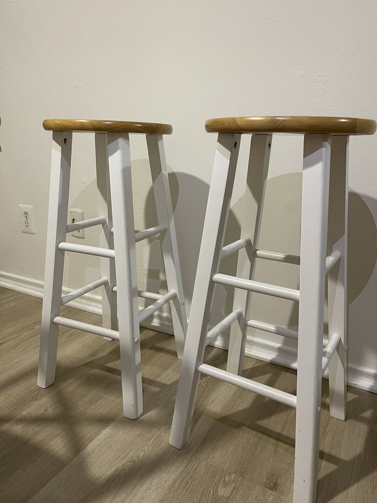 dinner table and 4 chairs wooden