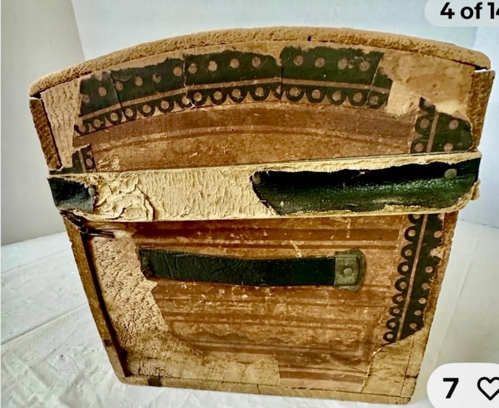 Vintage/Antique Doll Trunk