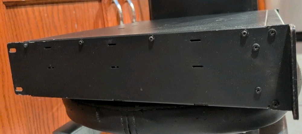 Crest Performance CPX 1500 Power Amplifier works great!