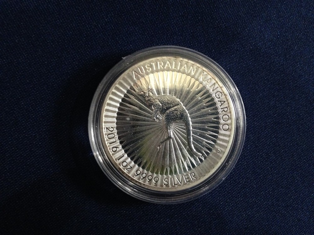 2016 Australia $1 Silver Kangaroo Gem BU One Ounce  E6075