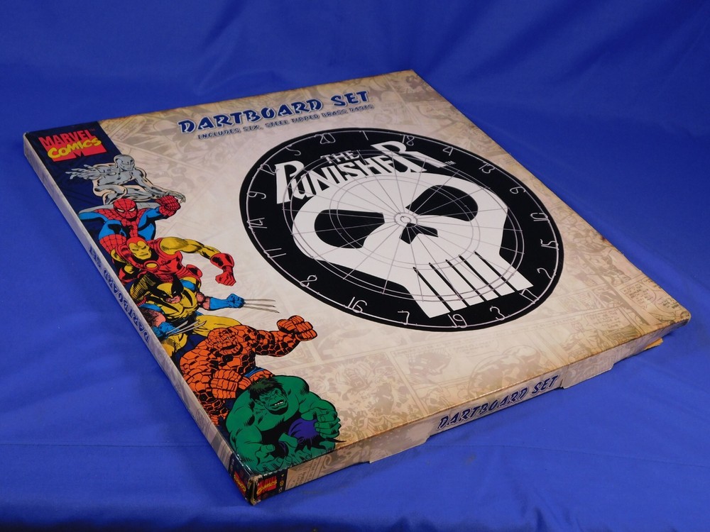 MARVEL COMICS PUNISHER DARTBOARD SET NEW IN BOX