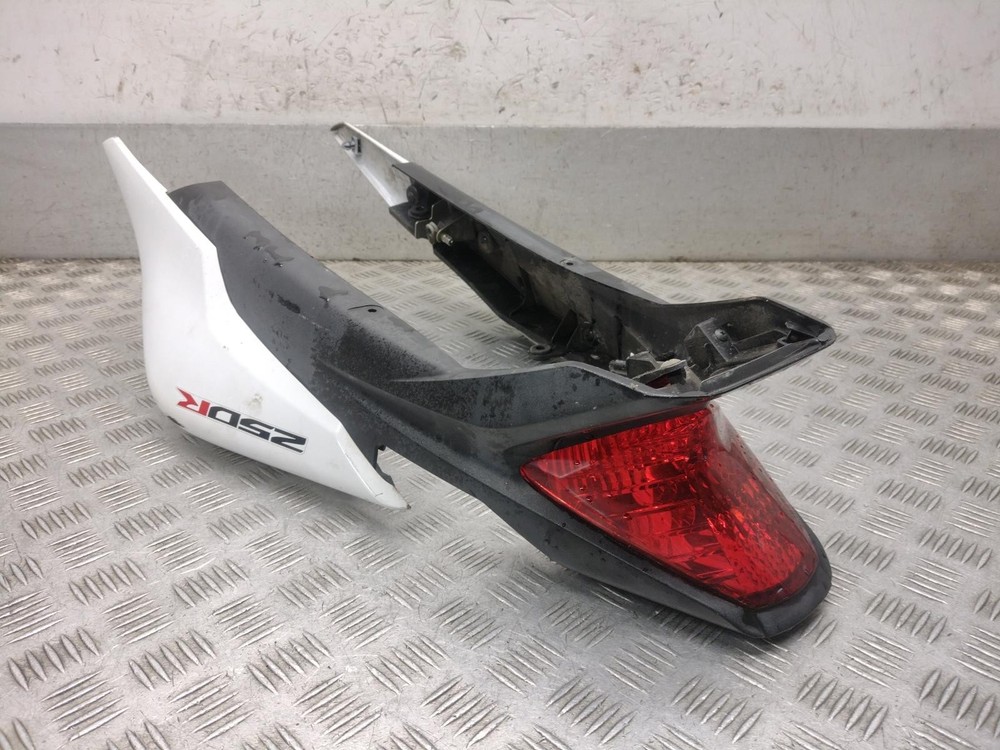 2011 HONDA CBR 250 250 R-B REAR LAMP TAIL LIGHT PANEL