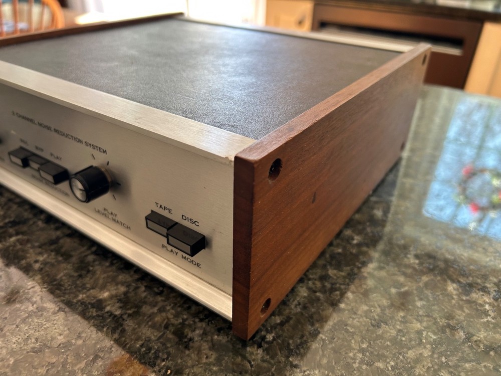 dbx 122 Noise Reduction Unit – Untested / As-Is