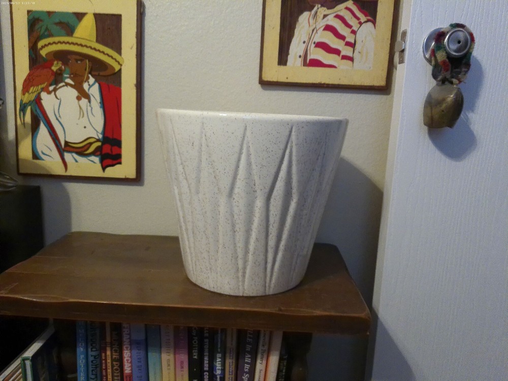 Vintage U.S. Pottery 11" White Speckled Diamond Pattern Flowerpot