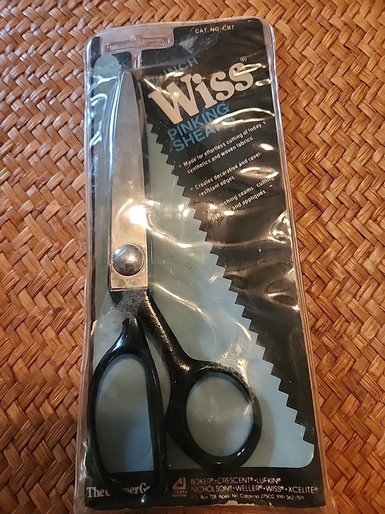 Wiss Cat. No. CB7 7 1/2" Pinking Shears Original Package