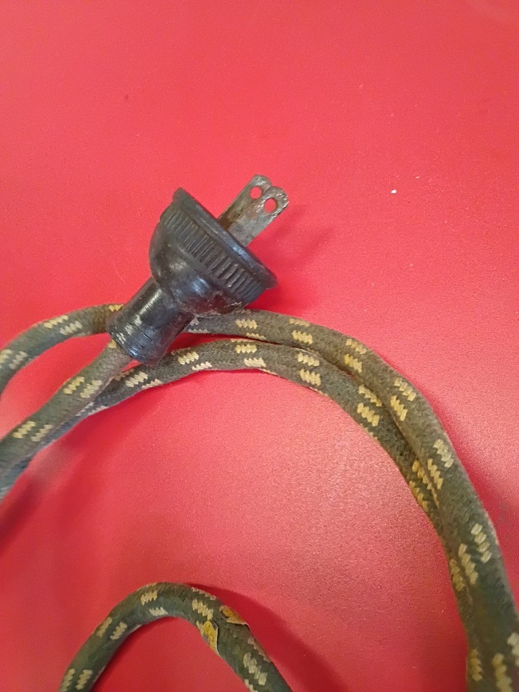 Vintage General Mills GM1B Electric Iron - tested + working