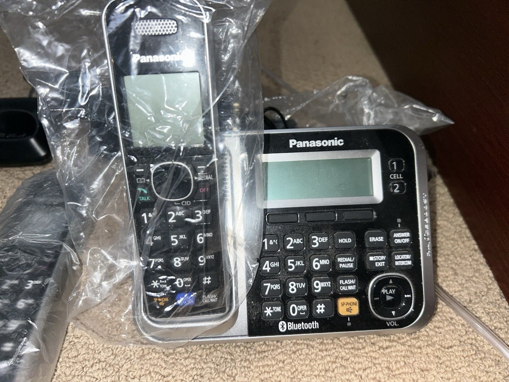 Panasonic KX-TG7875S Link2Cell Bluetooth Cellular Convergence 5 Handsets Black