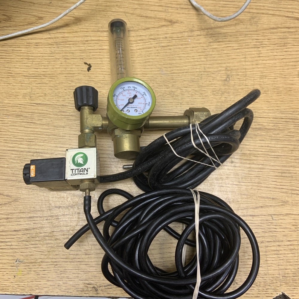 Titan Controls CO2 Regulator