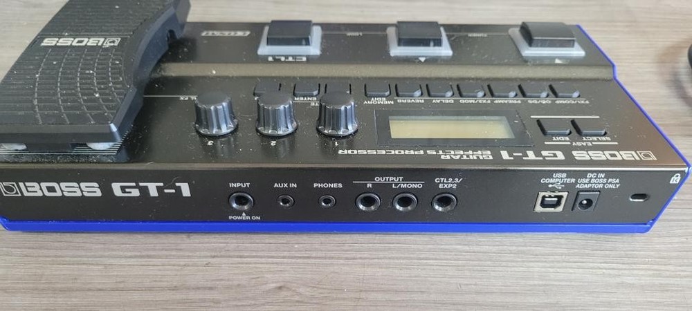 BOSS GT-1 (PSO040221)