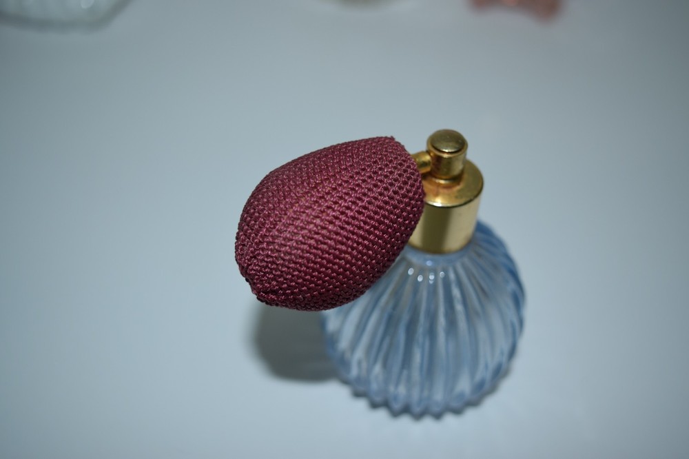 4 Piece Perfume Atomizer Bottle Set - Collectable, Props