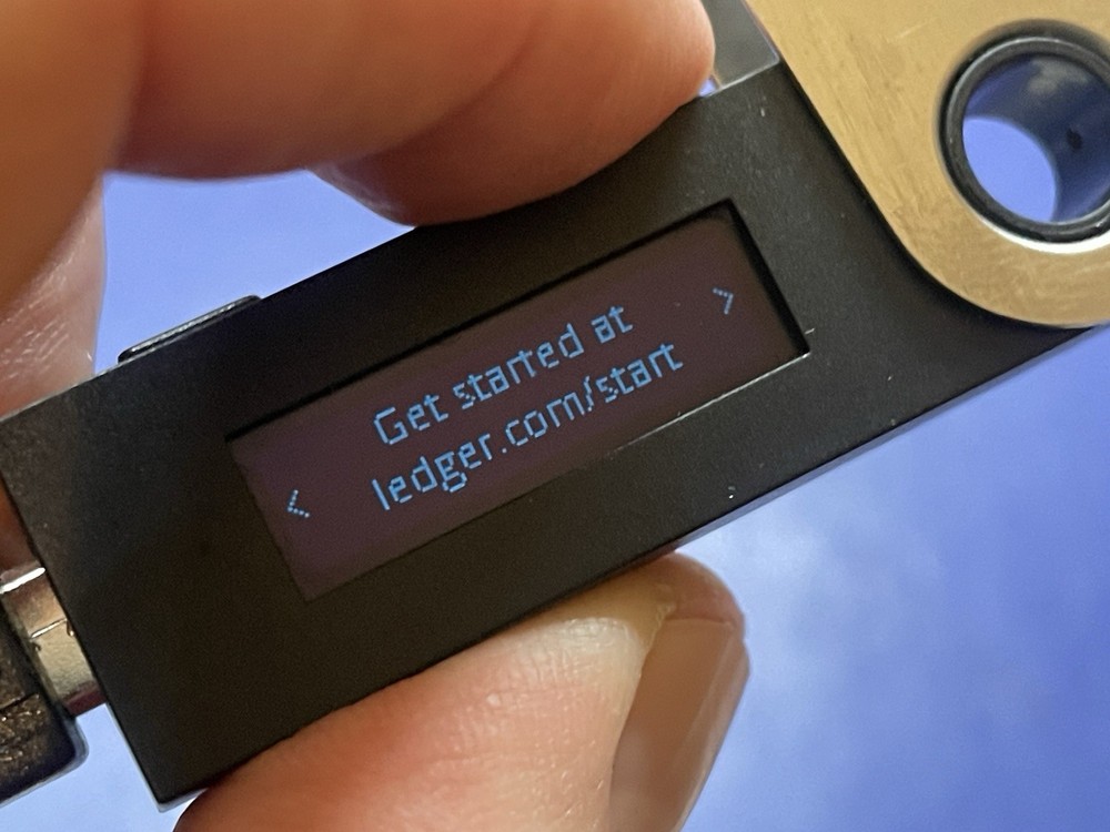 Ledger Nano S Crypto Hardware Wallet