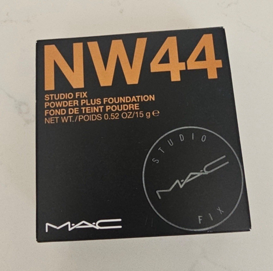 MAC Studio Fix Powder Plus Foundation - NW44 -original formula