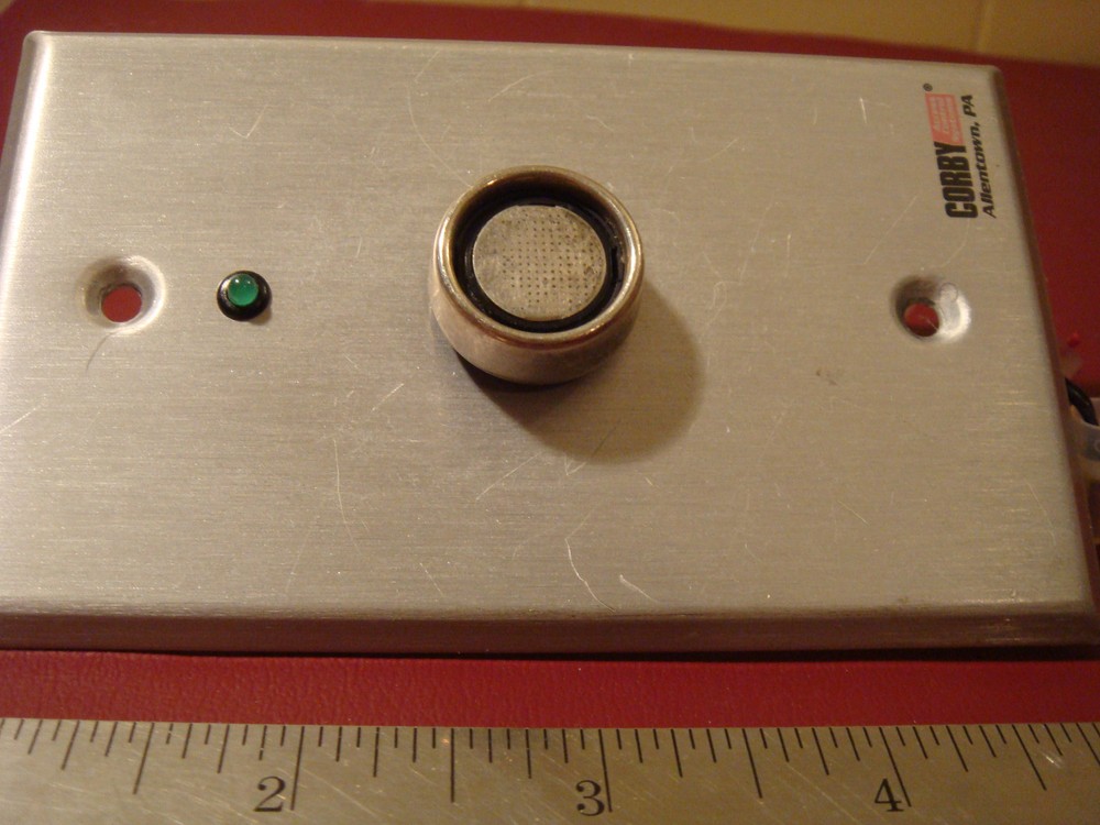 Corby Access control system 2 data chip reader 4302