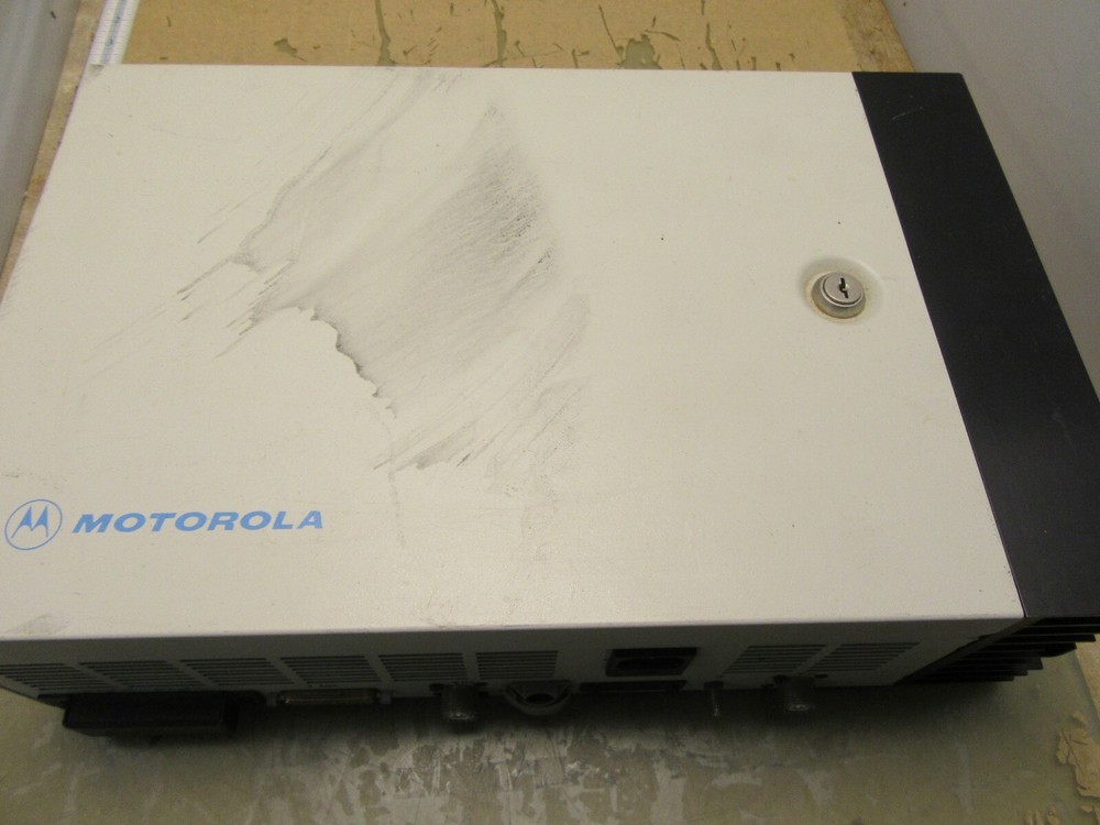 motorola q2903b uhf repeater [5*G-8]