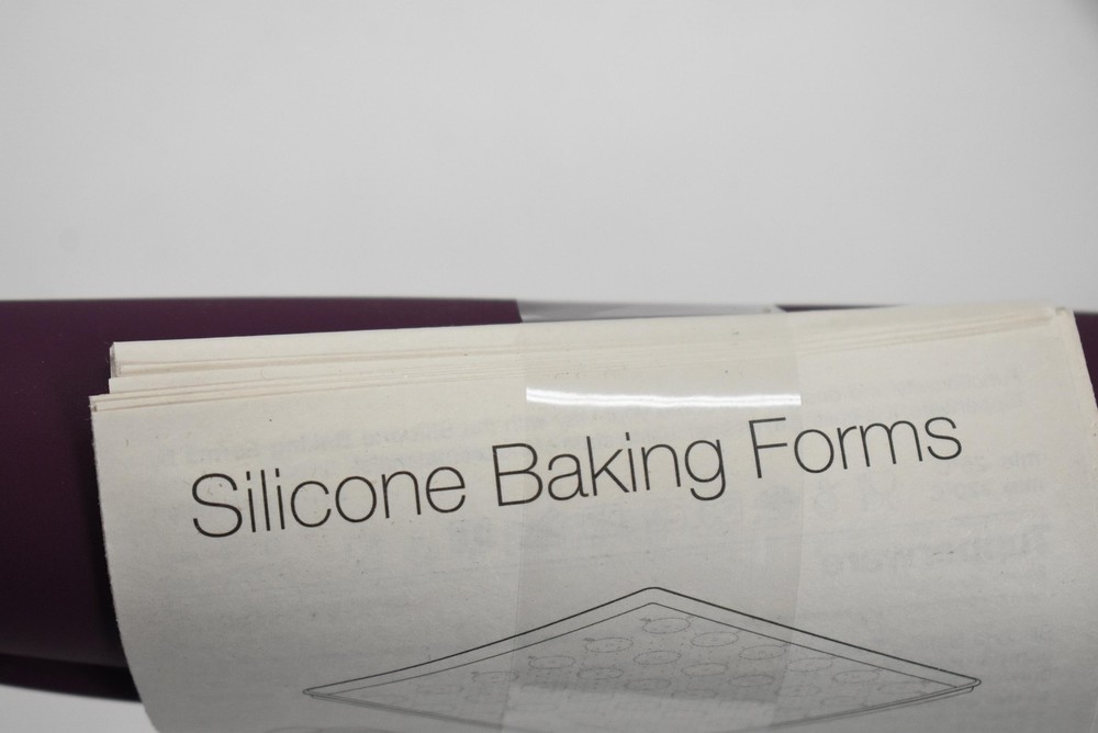 Tupperware Silicone Baking Tray Purple Rectangle Non-Stick Sheet 12" x 14"