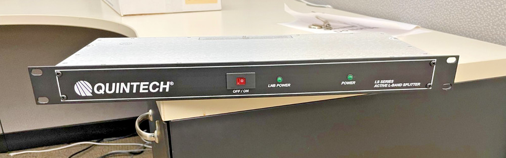 Quintech 8-Way Active Splitter (LS082150A1FVA000)