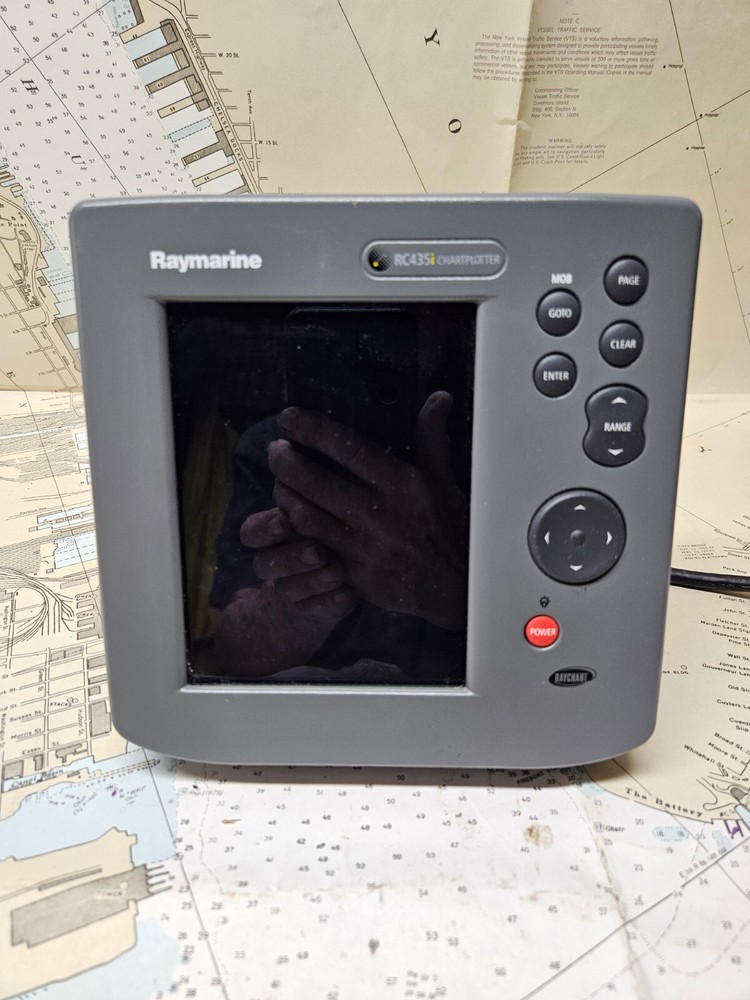 Raymarine RC435i GPS Chartplotter