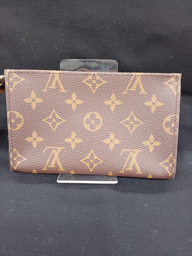 Louis Vuitton Sr0938 Bucket Pm Pouch