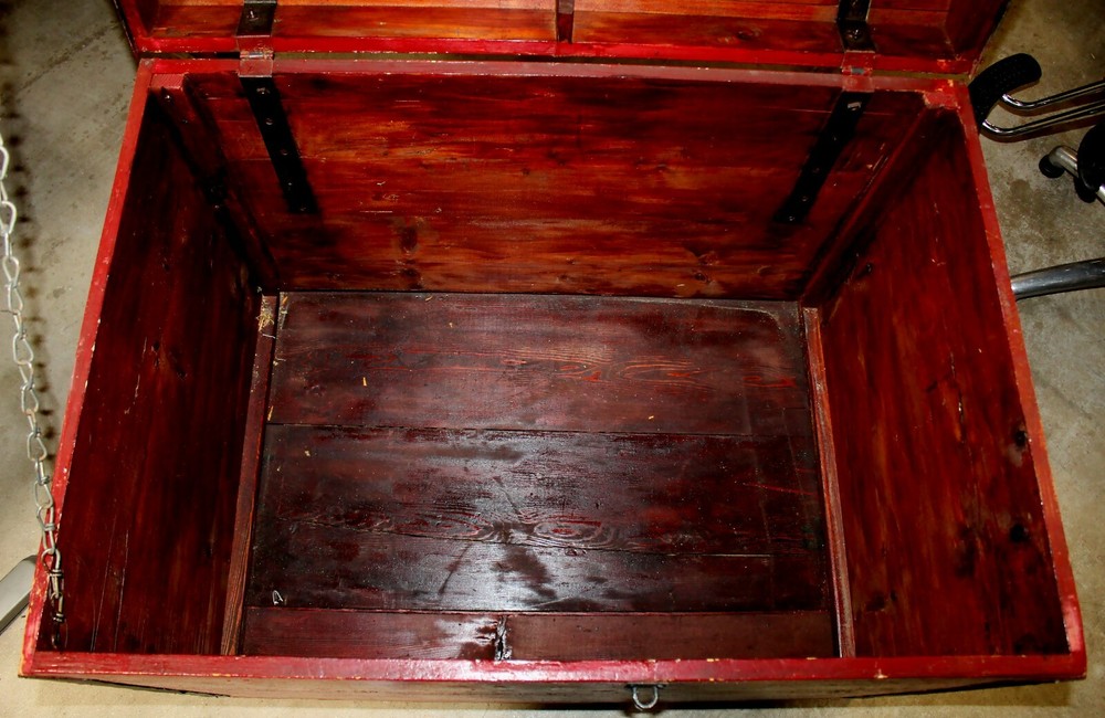 Vintage Handmade Cedar Red Storage Steamer Trunk Chest