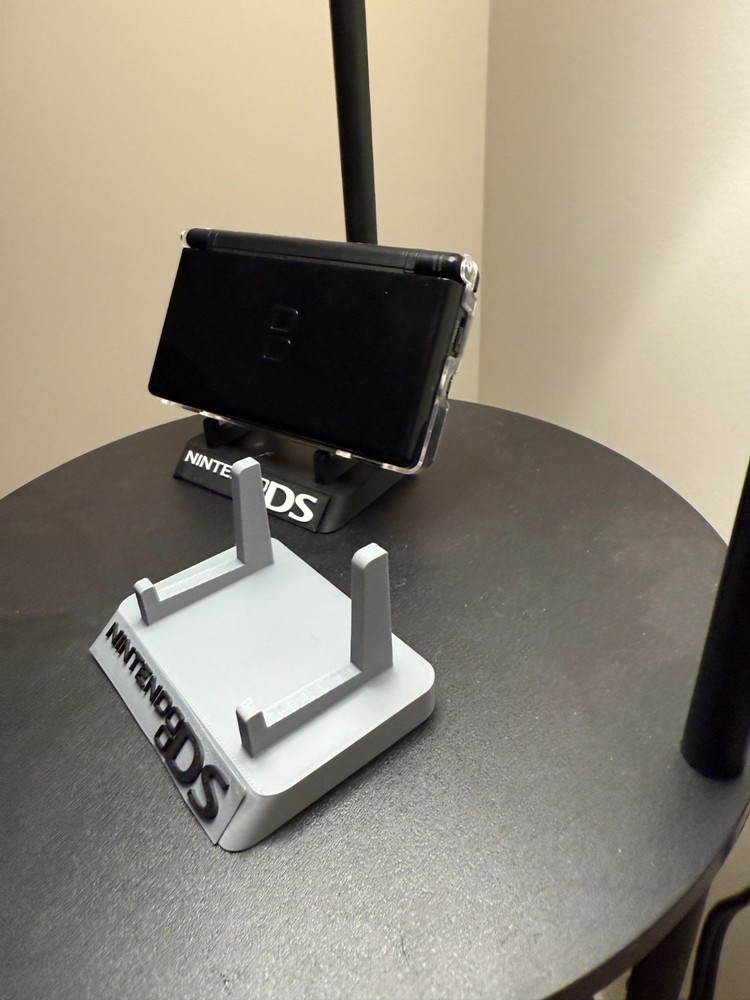 Nintendo DS Display Stand (Custom)