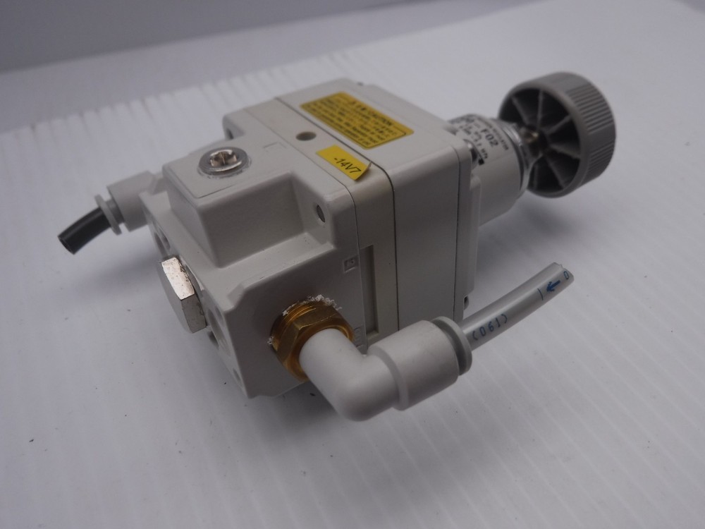SMC IR2000-F02 Precision Regulator