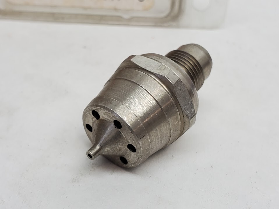 NEW IN PACK - BINKS 45-3321 / 33BSS Fluid Nozzle (HR)