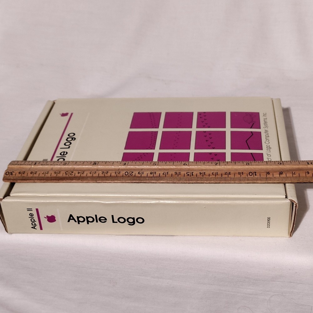 1982 Apple II Logo Software (Logo Computer Systems Inc) BOX ONLY - BOX ONLY