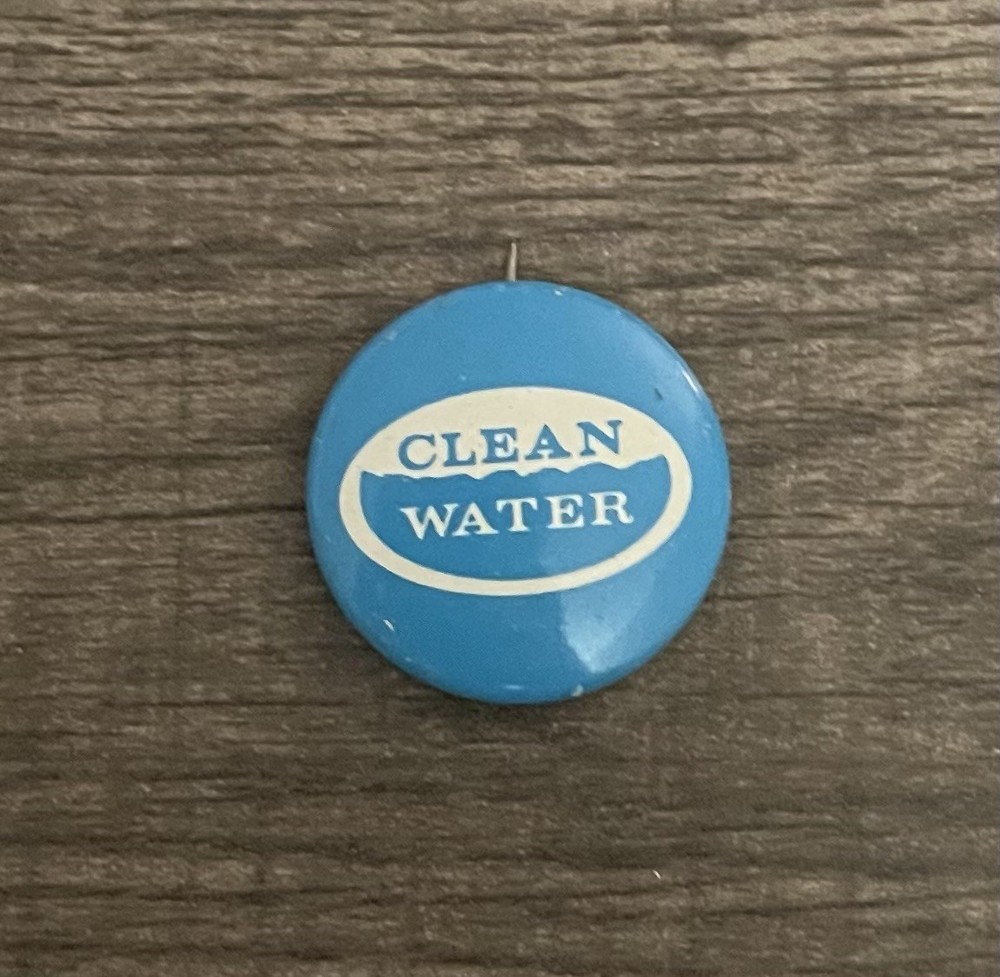 VINTAGE CLEAN WATER BLUE AND WHITE SMALL BUTTON PIN