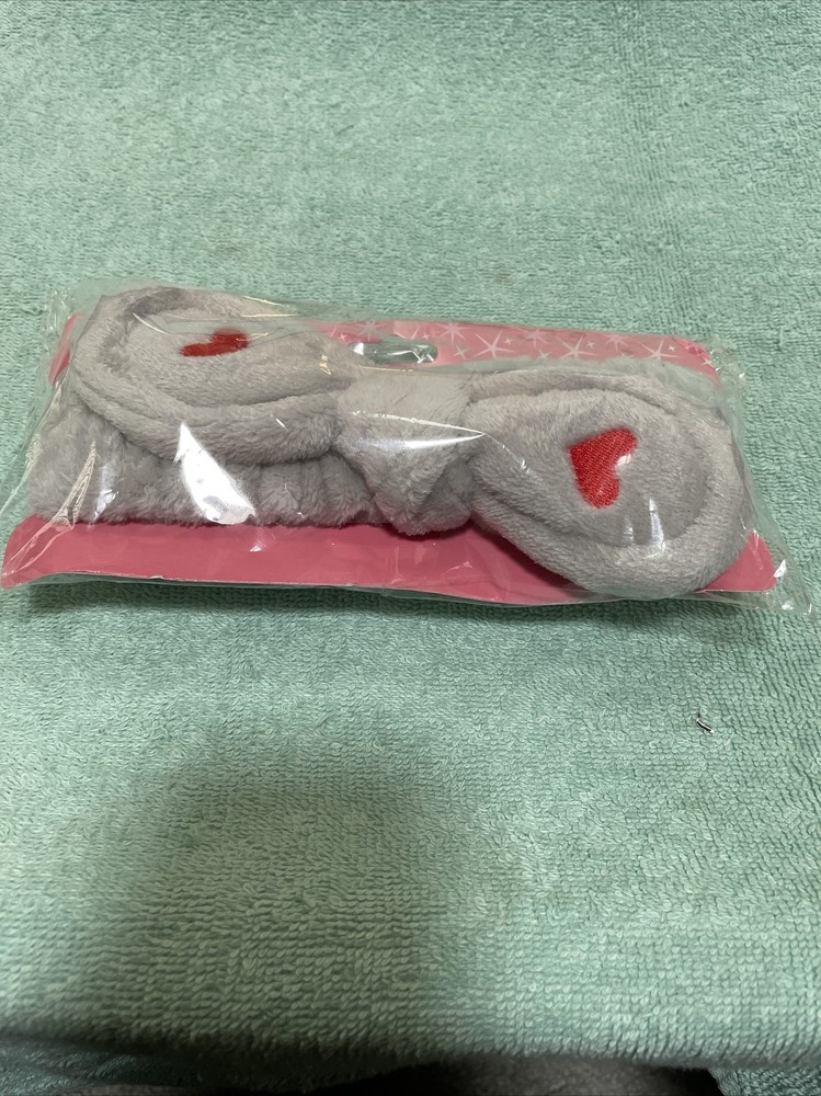 Spa Headband Gray With Red Hearts Valentin Day New