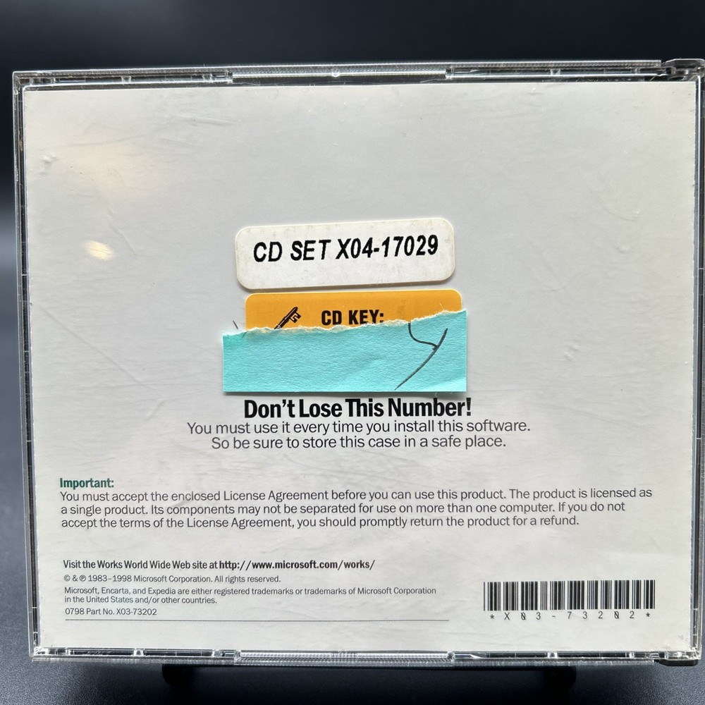 Microsoft Works Suite 99 Disc Set Vintage 4 Discs Pc Software - Excellent