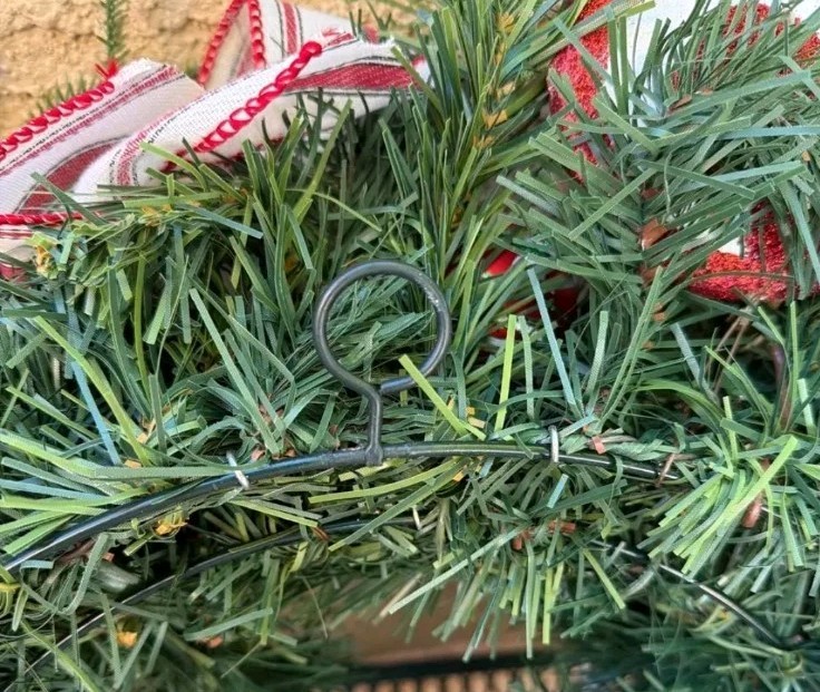 26 In Diameter Ashland Wreath Couronne Nutcracker & Peppermint