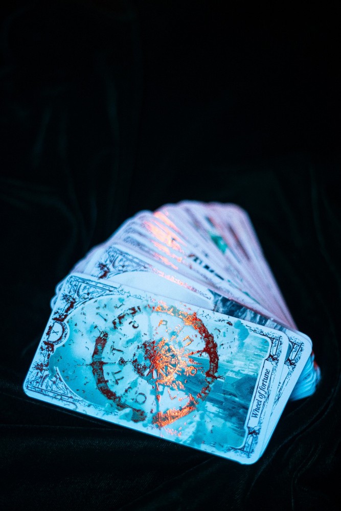 White Abyss Tarot Deck