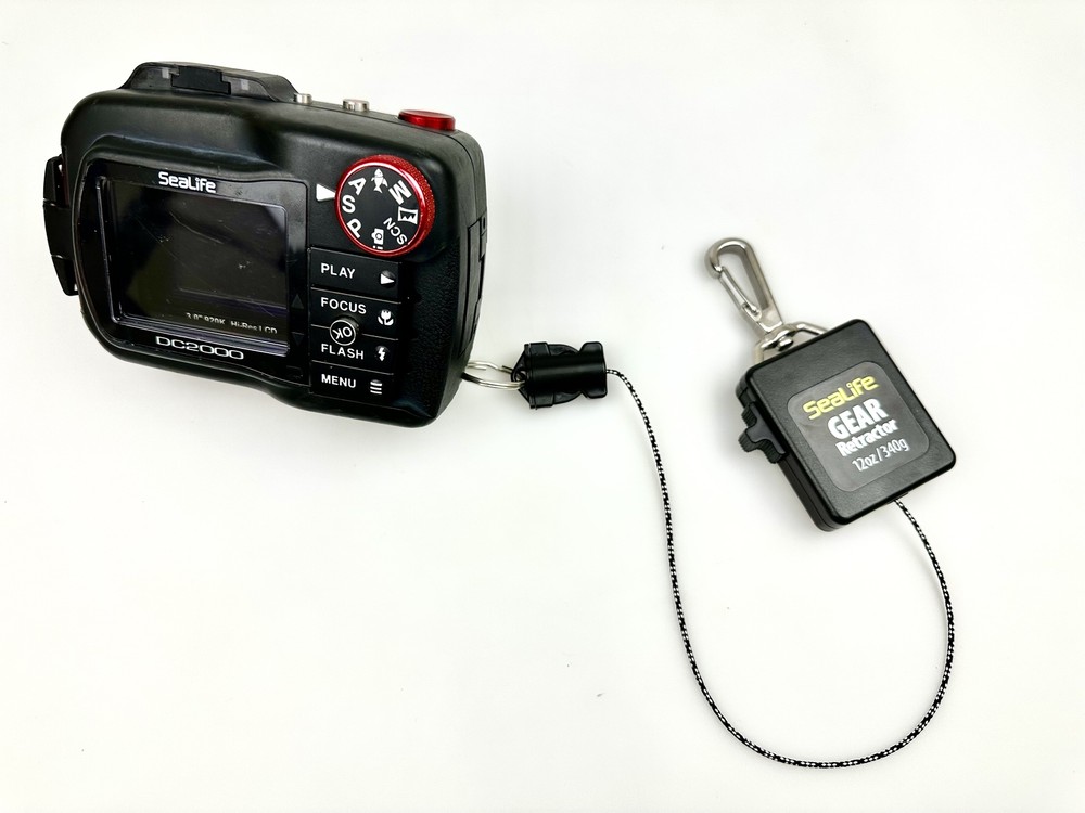 SeaLife Underwater Retractor - Large