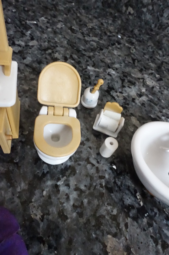 Calico Critters bathroom set