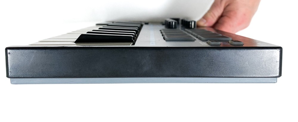 Nektar Impact LX Mini - USB MIDI Controller Keyboard with Nektar DAW Integration