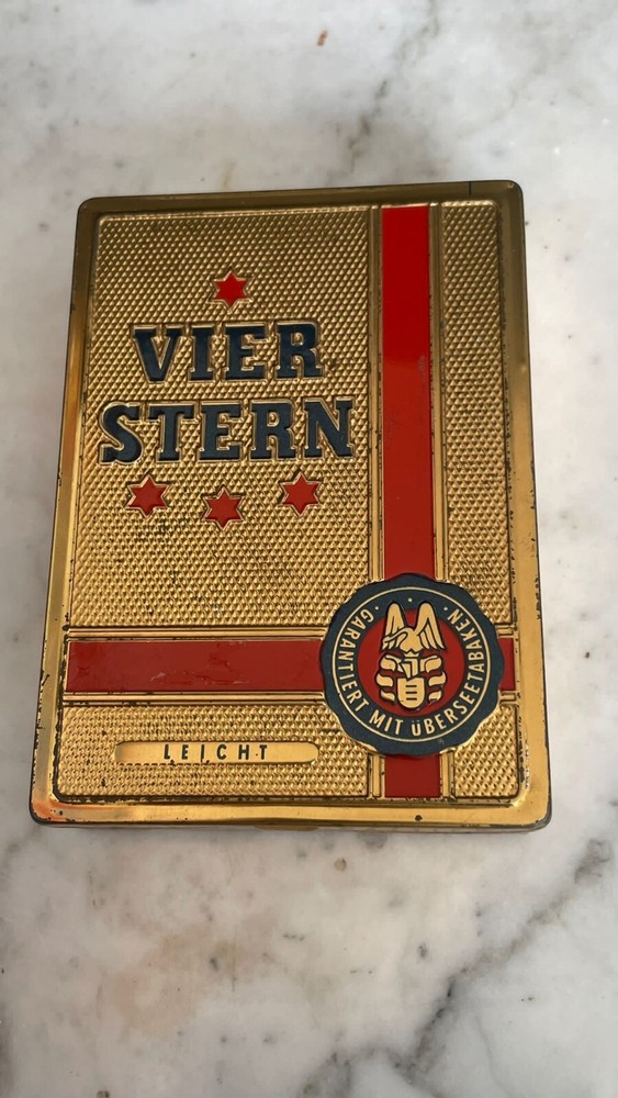 Vintage Four Star Light Cigar Box