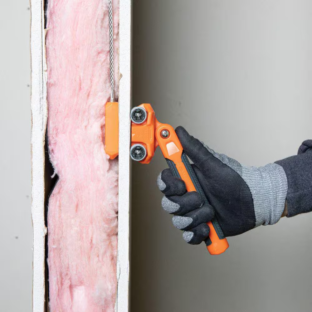 Magnetic Wire Puller and 30 Ft. Glow Fish Rod Set