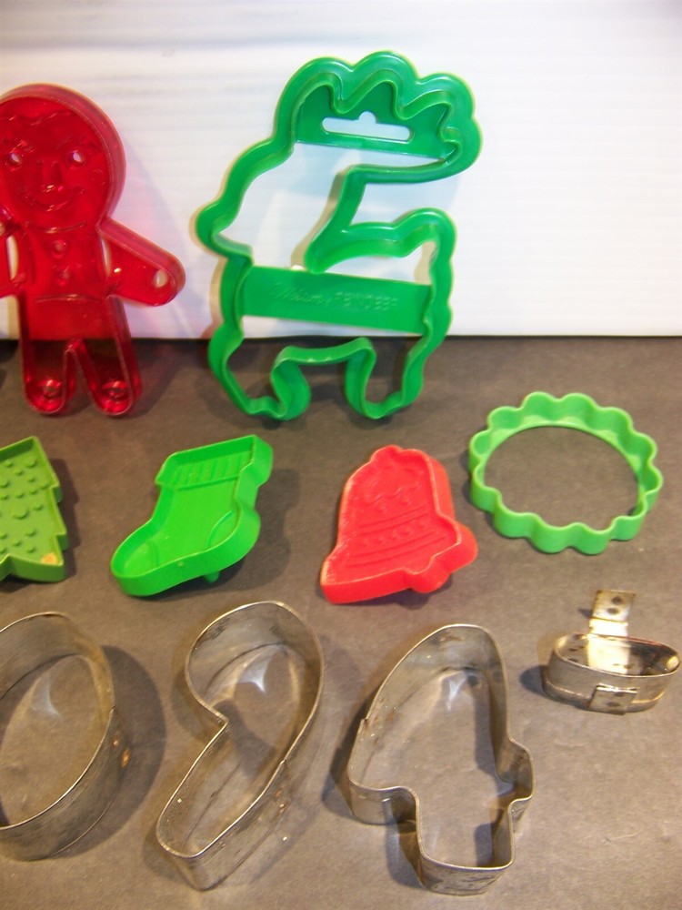 Vintage & Assorted Cookie Cutters Christmas Numbers