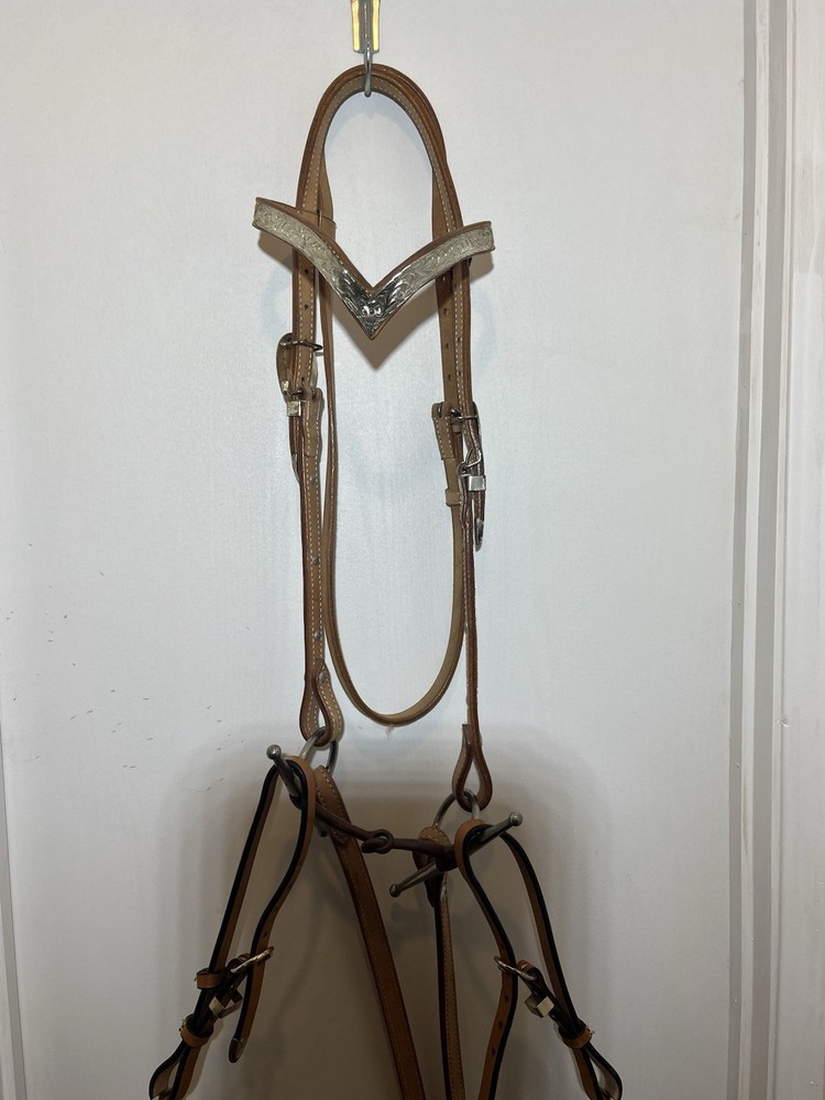 Head Stall With Breast Collar Bit Included. ￼