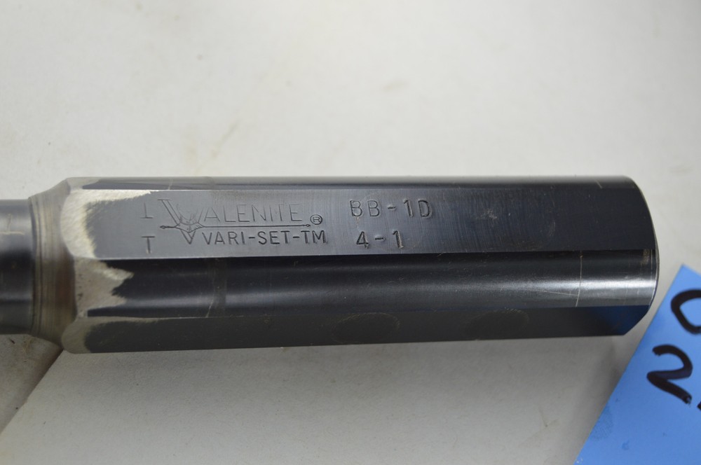 Parlec 1" x 6" CAT50 Tool Holder w/ VALENITE VARI-SET BORING BAR BB-1D + insert