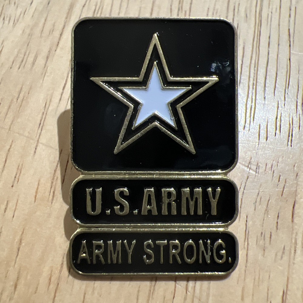 U. S. Army White Star Army Strong Pinback.