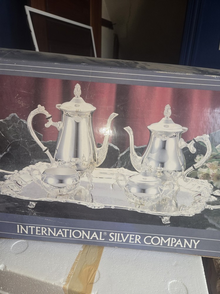 International silver company 5 Piece Tea Set