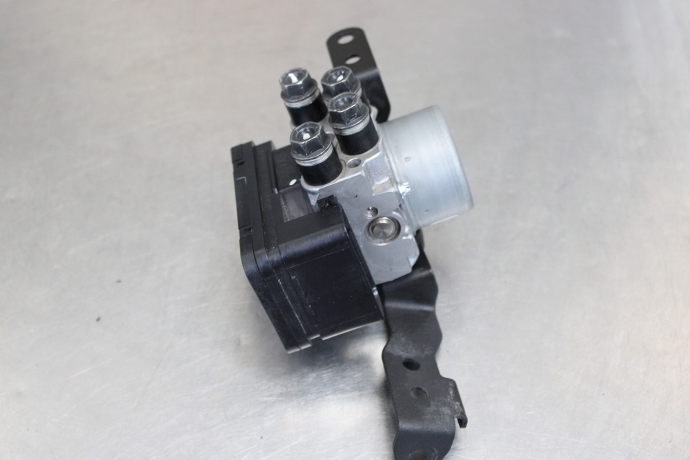 24-26 KAWASAKI Z500 ABS ABS PUMP UNIT MODULE