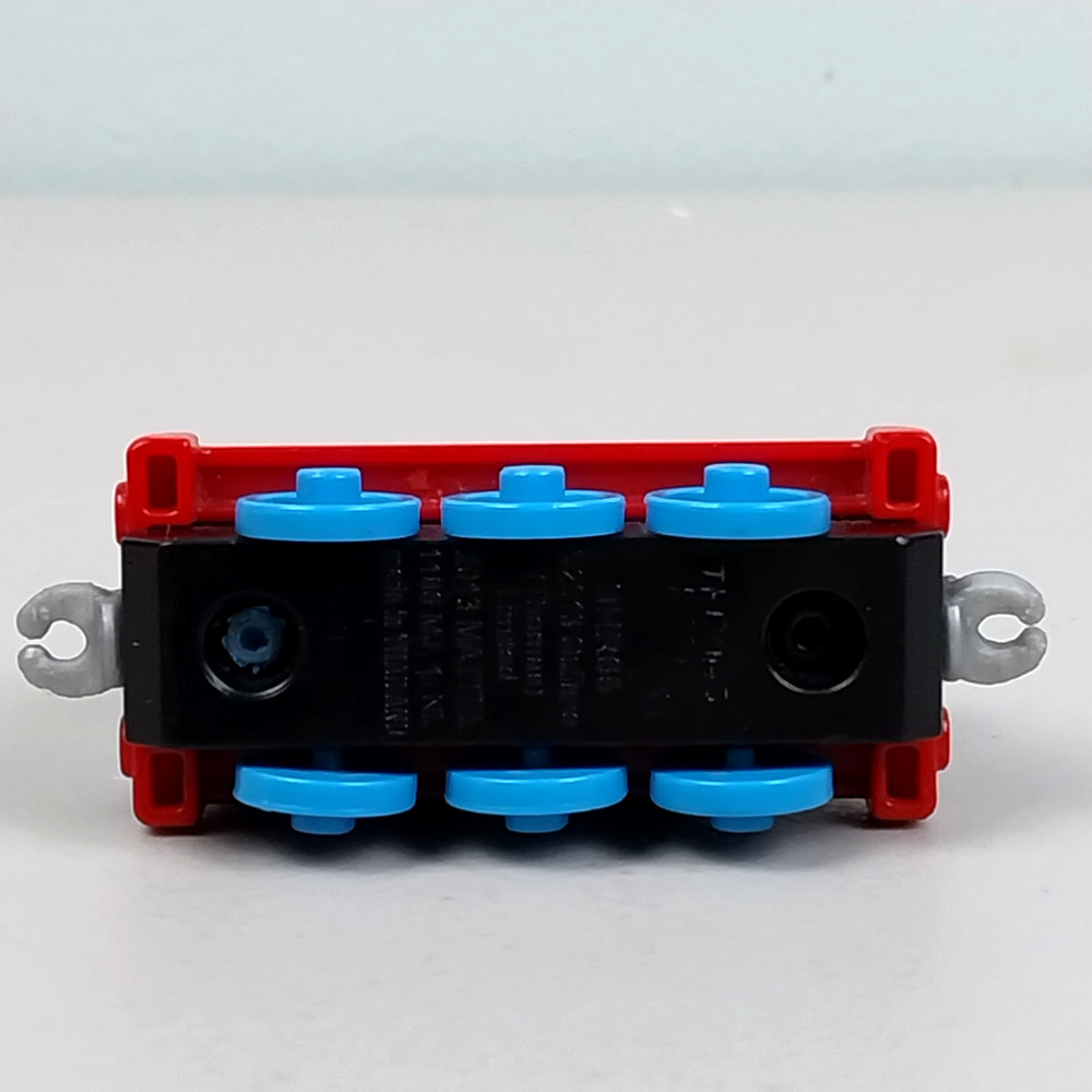 Thomas & Friends Thomas Sunken Treasure Die-cast Train Engine