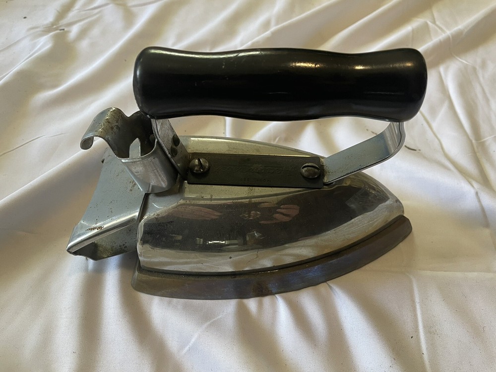 Vintage Iron Heatmaster Model 357 No Cord